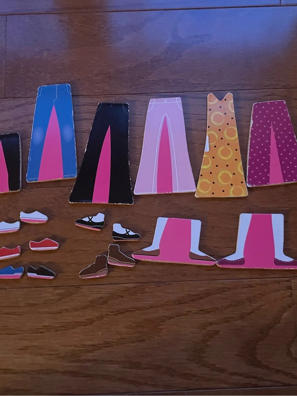 Melissa & Doug Abby and Emma Magnetic Dress-Up Dolls and Accessories
